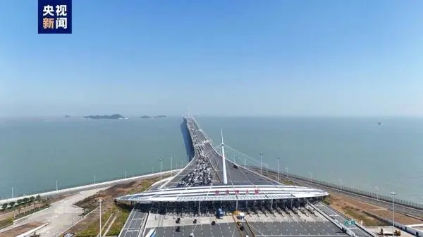 Ponte Hong Kong-Zhuhai-Macau bate novo recorde de fluxo diário de passageiros