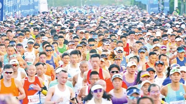 China s marathon craze: From Shenzhen to Shanghai, streets come alive