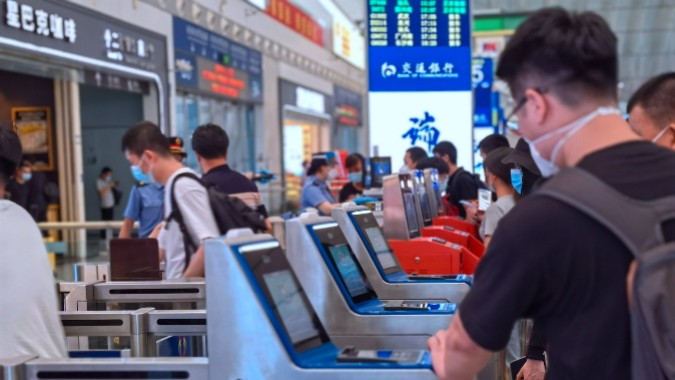 受强对流天气影响，深圳铁路部分列车停运