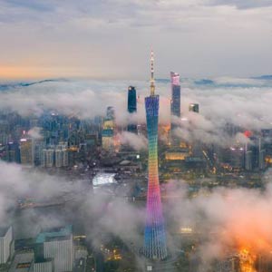 90秒读懂珠三角长三角城市群30年GDP比较