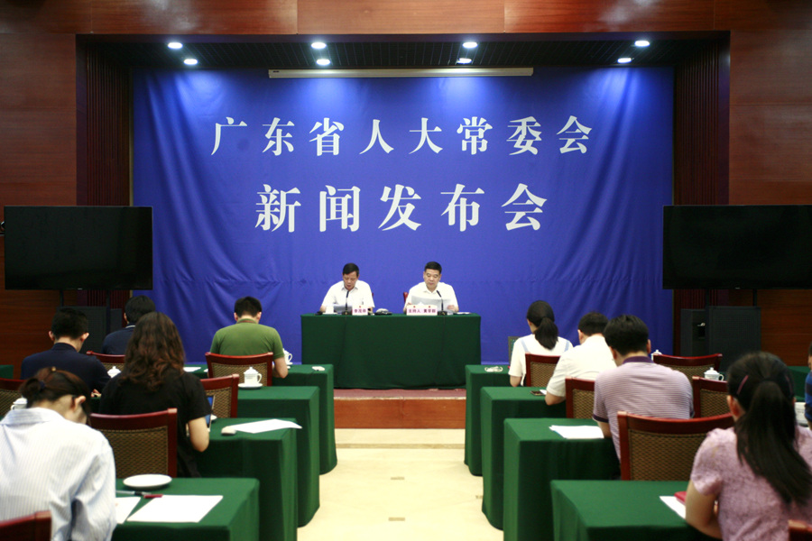 省人大常委会“更好发挥人大代表作用”主题活动新闻发布会