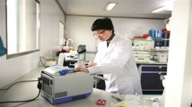 “最美奋斗者”陈瑞爱:女大学生扎根山村 屡克养殖疫情难题 “最美奋斗者”陈瑞爱:女大学生扎根山村 屡克养殖疫情难题