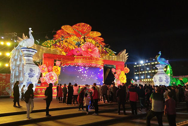 【新时代东北振兴】 美丽灯会点亮盘锦夜生活