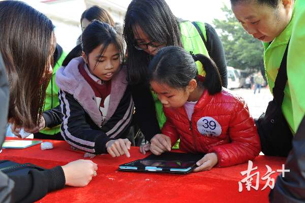 广东逾700名散居孤儿获新春专属礼包