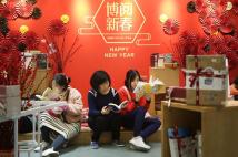 【新春走基层】春节假期广东迎客6330.3万人次,揽金494.6亿元 【新春走基层】春节假期广东迎客6330.3万人次,揽金494.6亿元