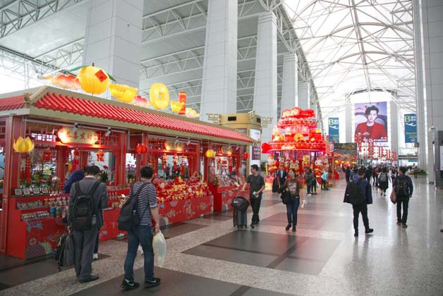 【新春走基层】花市开进机场 年味扑面而来