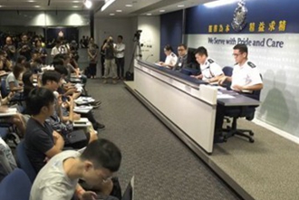 香港特区政府：警方会对暴力及违法行为果断执法
