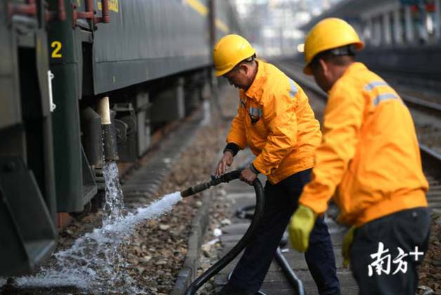 春运“隐形人”