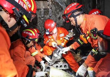 应急管理部：多支应急救援队伍已赶赴四川长宁震区救援救灾