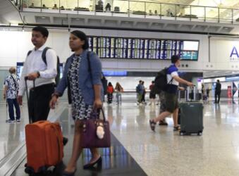 香港社会各界：反对暴力行为 支持特区政府及警队尽快止暴制乱