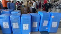 巴拿马花都侨亲心系乡梓 “人肉”背回36000只口罩 巴拿马花都侨亲心系乡梓 “人肉”背回36000只口罩
