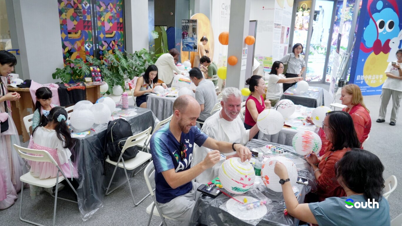 Celebrating Mid-Autumn Festival in Liede! An immersive Chinese cultural experience