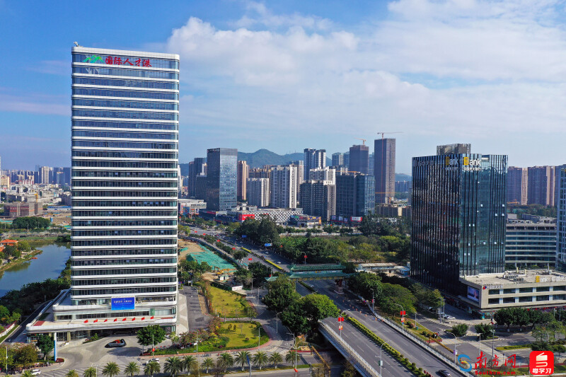 《2023年度广东连锁TOP100》报告发布 广东连锁行业实现恢复性增长