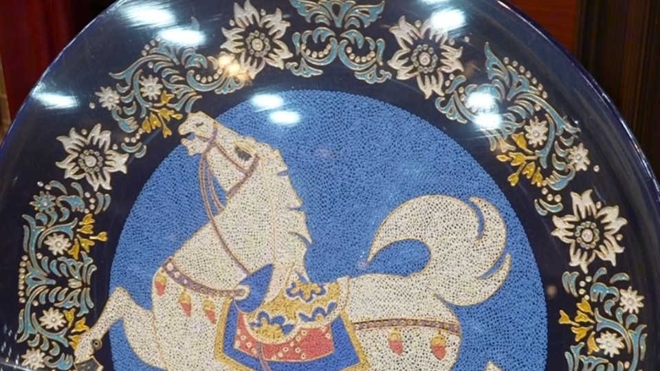 Discover Fujian: Xiamen lacquer-line carving