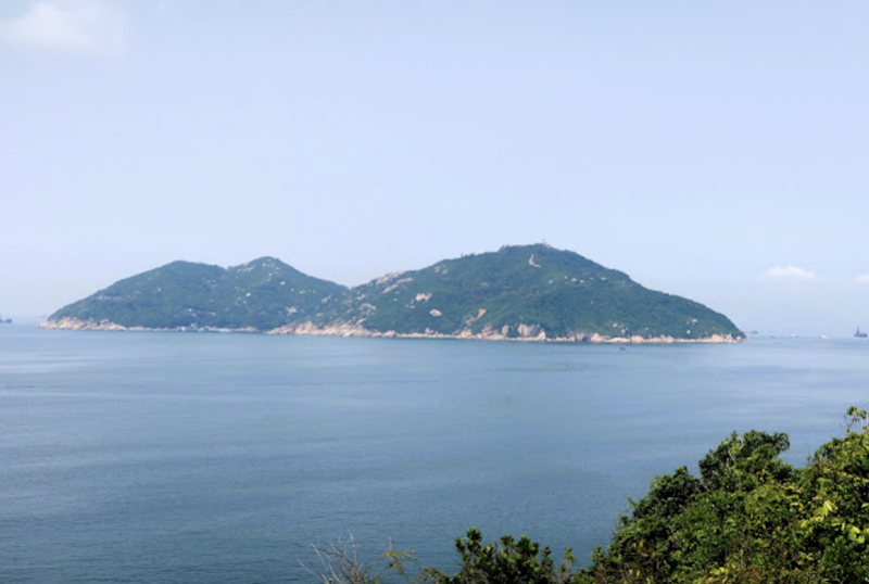 石鼓洲附近海面。惊现