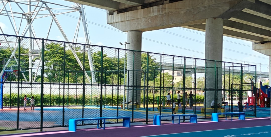 改造后的小榄西区社区桥下空间