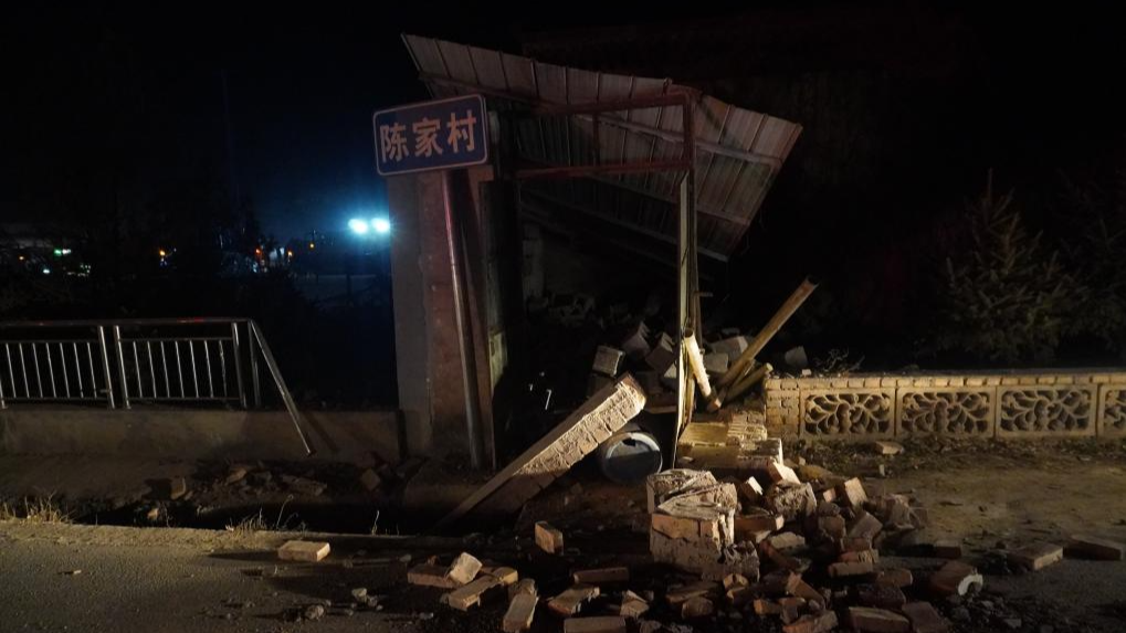 Video | The moment 6.2-magnitude earthquake strikes Gansu