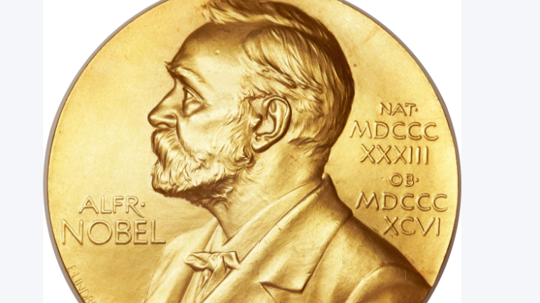 拉斯洛·克拉斯纳霍尔凯获得2025年诺贝尔文学奖