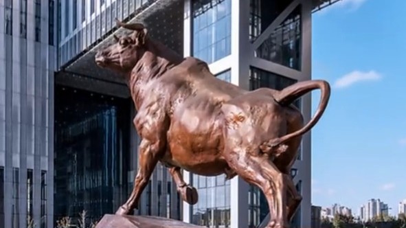 时隔10年，上证指数再度突破3900点