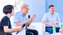 《课文背后的新闻故事》亮相南国书香节,回忆经典新闻作品 《课文背后的新闻故事》亮相南国书香节,回忆经典新闻作品