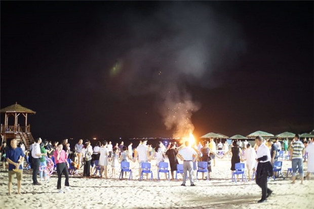Campfire Party at Regal Palace Resort_å¯æ¬.jpg