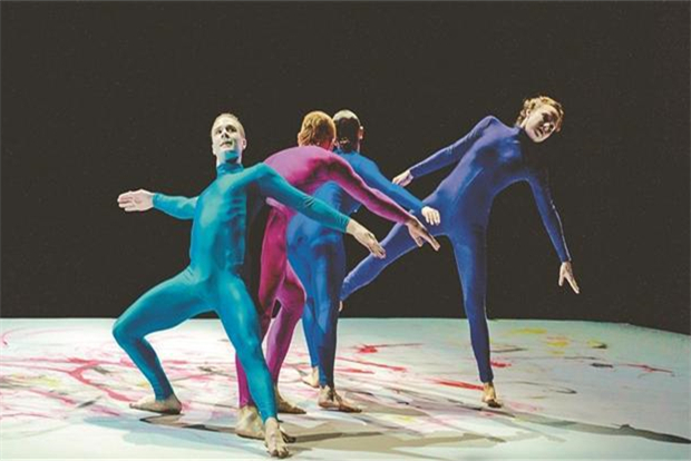 Contemporary dance show by Shen Wei in Shenzhen