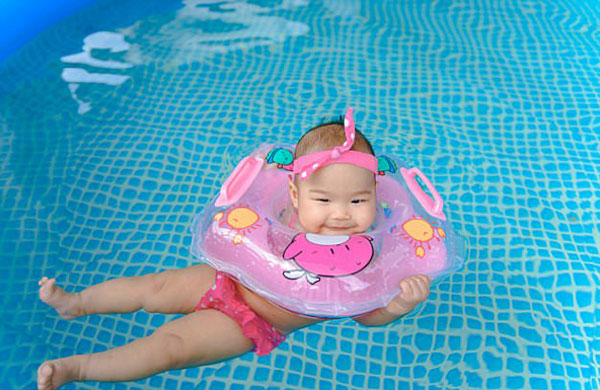 Cute neck floats for babies are 'DEATH TRAPS'