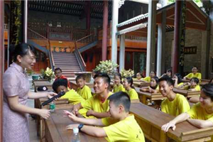 Overseas Chinese teens discover their ancestral roots in Guangzhou