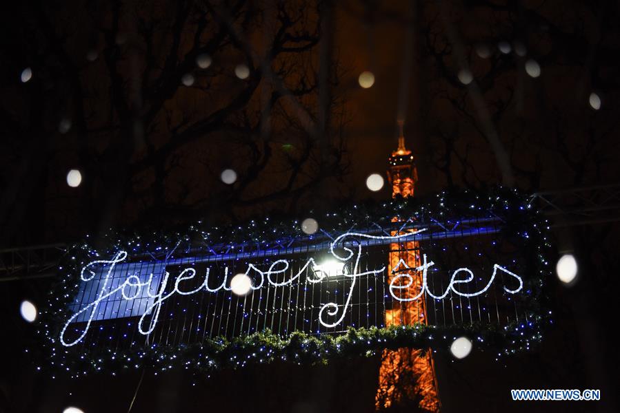 FRANCE-PARIS-CHRISTMAS EVE