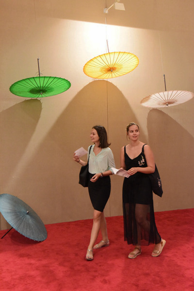 Traditional Chinese handicrafts with modern twists on display in Paris