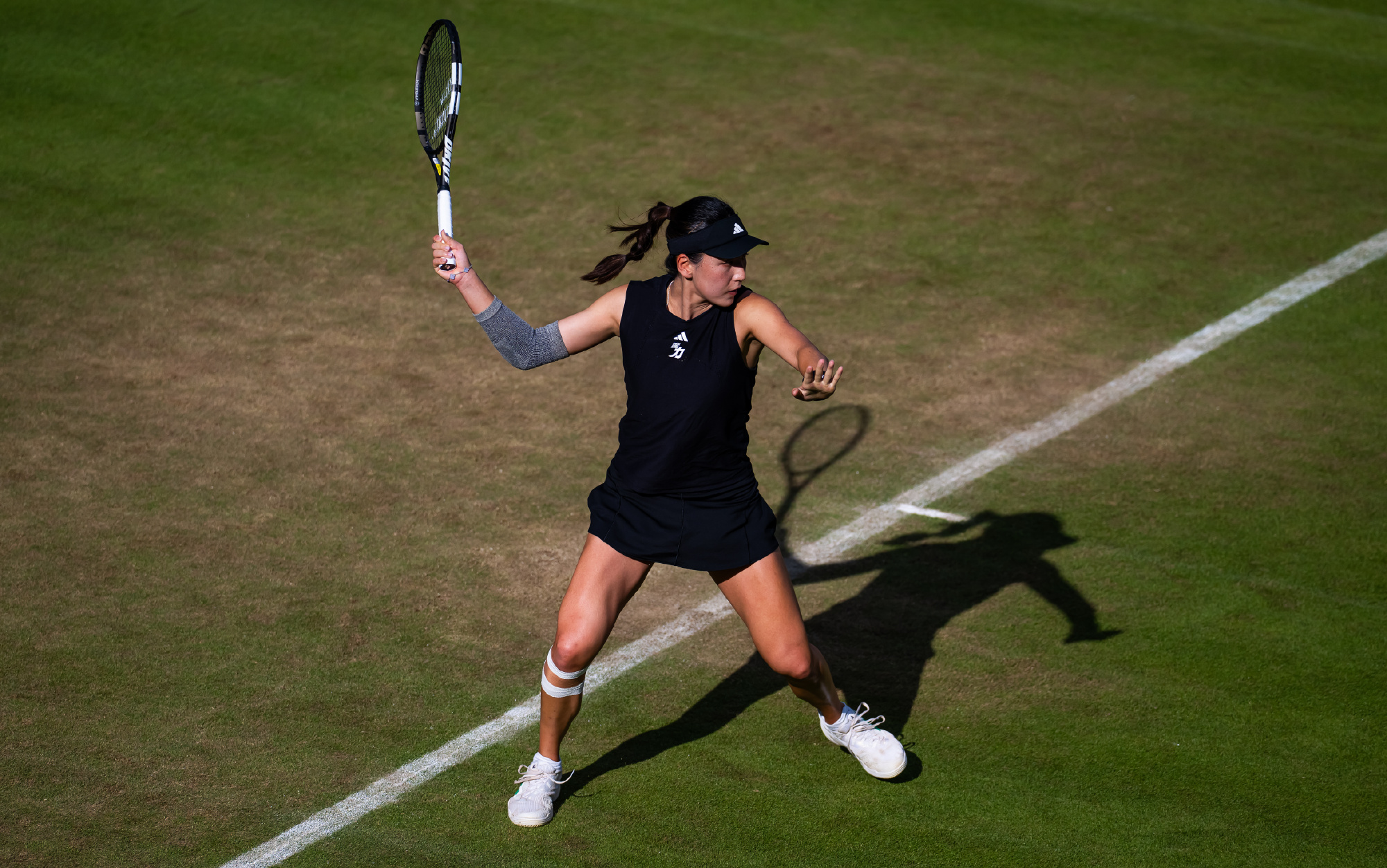 再进一步
！王欣瑜淘汰巴多萨	
，晋级WTA500柏林站四强