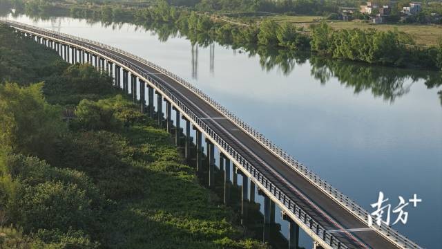New bridge boosts rural tourism and connectivity in Yangjiang's Yangxi County