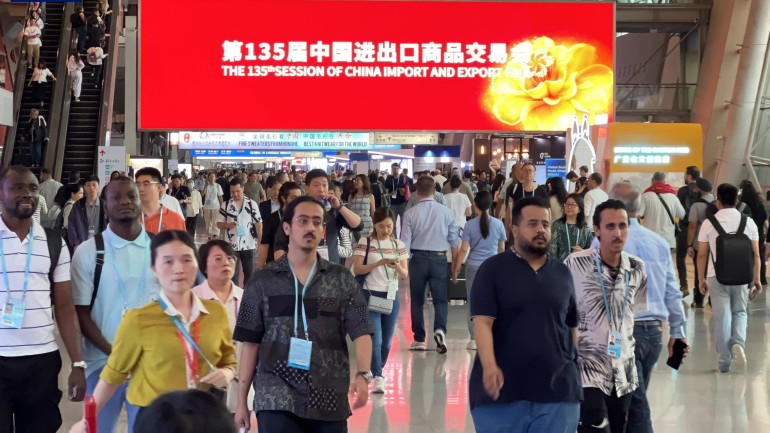 135th Canton Fair draws a stellar close with 24.7 bln USD export deal inked offline