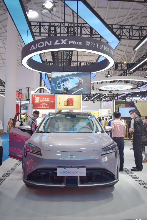 消费者在广州专区体验汽车.苏梦茹摄