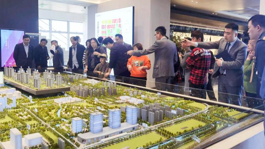 China's property market continues to warm as trading, sentiment improve