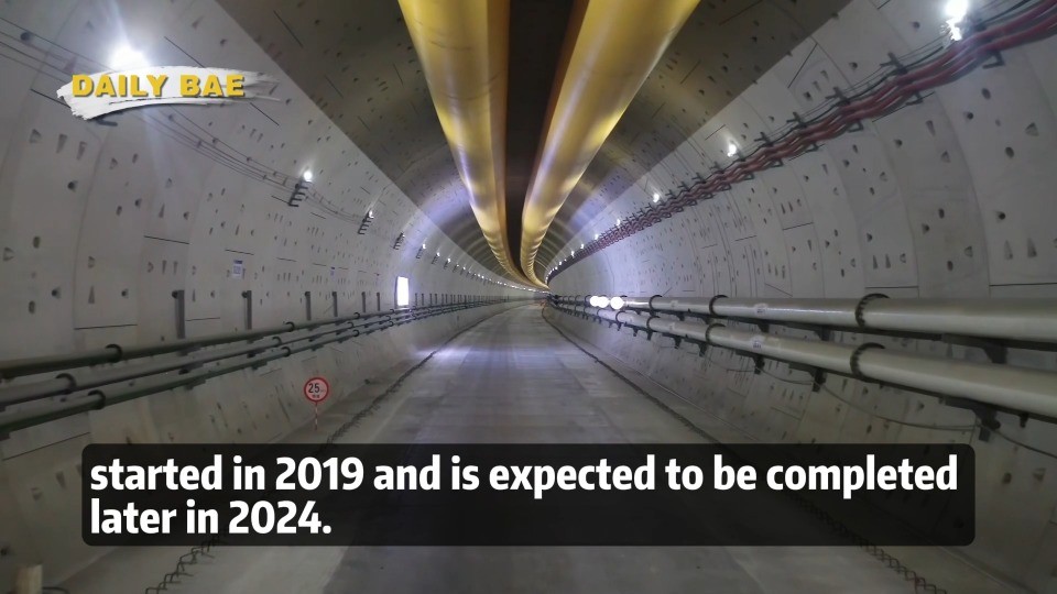 Undersea section of Guangzhou-Zhanjiang high-speed rail tunnel drilled through