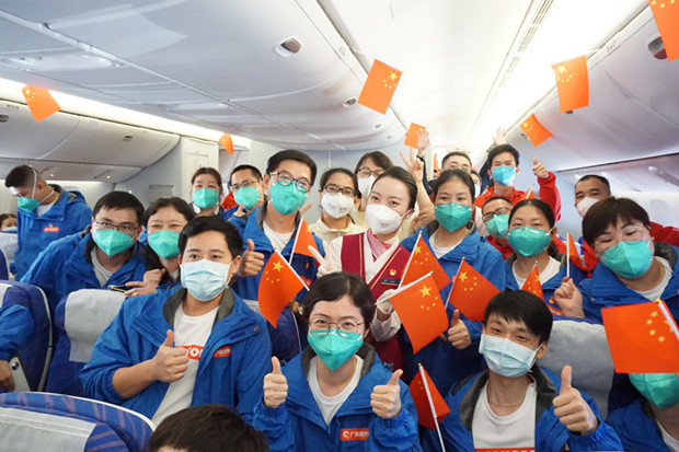 Guangdong medics back from Wuhan by China Southern’s chartered flight