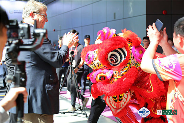 Foreign buyers and exhibitors at 8th Guangzhou International Food &amp; Ingredient Fair