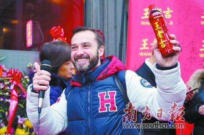 Try some Chinese heat-relieving drinks and snacks this summer!