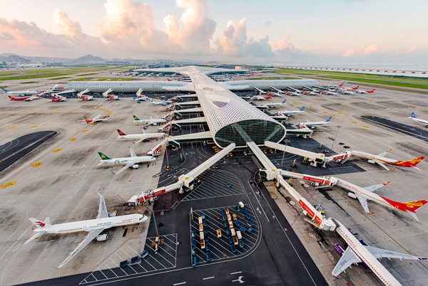 Int'l flight schedules of domestic &amp; foreign airlines for August