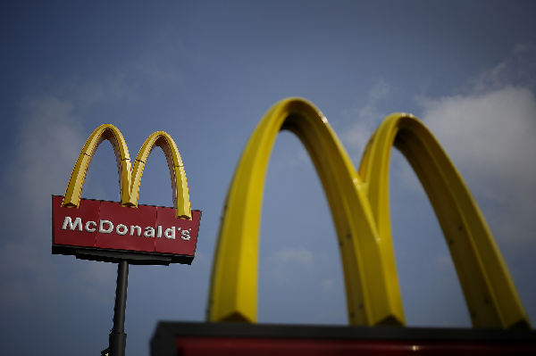 Why are US and UK workers unhappy?