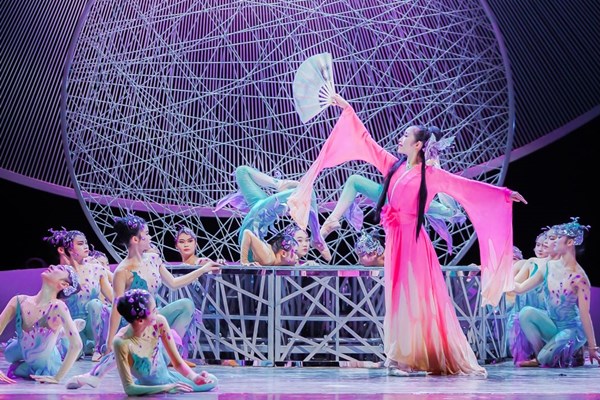 Contemporary acrobatic show The Butterfly Lovers makes its debut in Guangzhou
