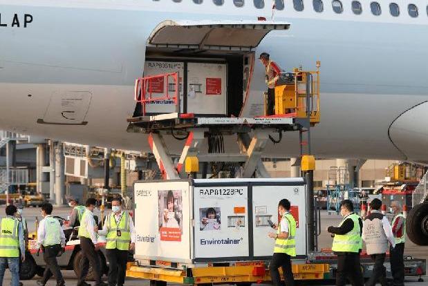 Mainland-made Sinovac COVID-19 vaccines arrive in Hong Kong