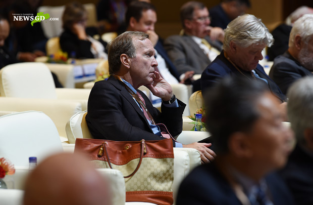 Neil Bush attended the 2019 Imperial Springs International Forum on December 1st in Guangzhou. (Photo: Steven Yuen)