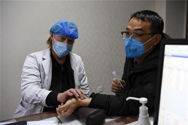 An American TCM doctor's coronavirus fight in China