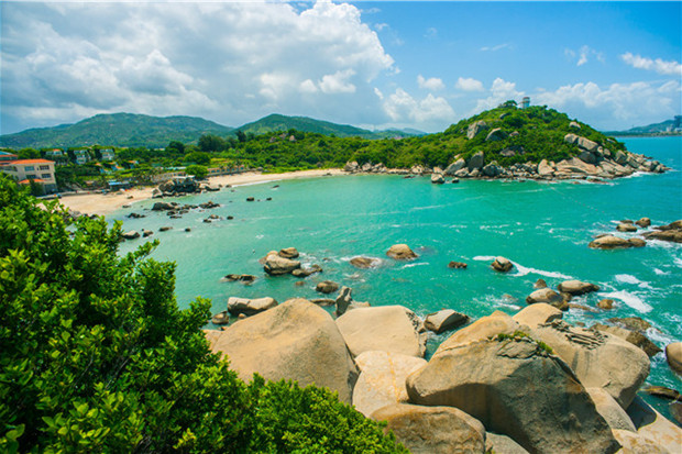 A poetic journey throughout Huizhou in November