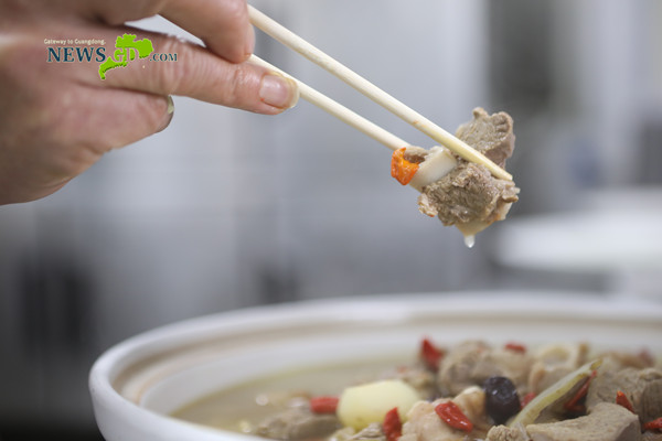 954 boxes of Mongolia-donated mutton arrive in Guangdong