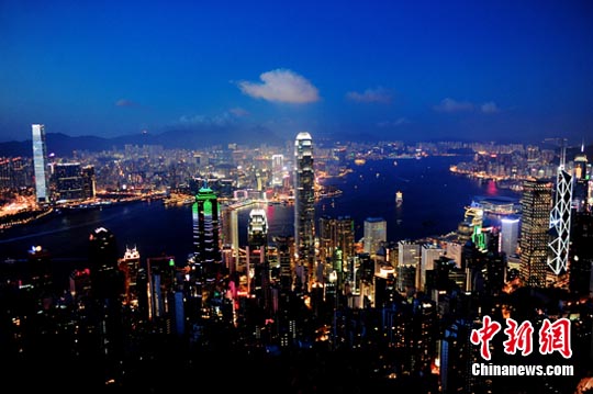Night view of the Victoria Harbour in Hong Kong. (Photo/China News Service)