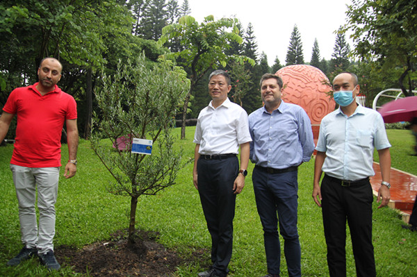 Israel, Guangzhou celebrate friendship with joint tree planting ceremony