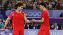 梁伟铿/王昶2-0淘汰印尼组合 晋级奥运羽毛球男双四强 梁伟铿/王昶2-0淘汰印尼组合 晋级奥运羽毛球男双四强